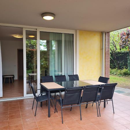Lato Soleggiato @Gardazzurro Apartman Padenghe sul Garda Kültér fotó