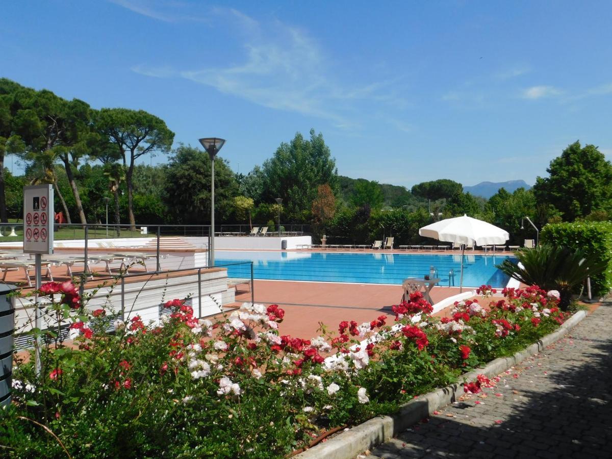 Lato Soleggiato @Gardazzurro Apartman Padenghe sul Garda Kültér fotó