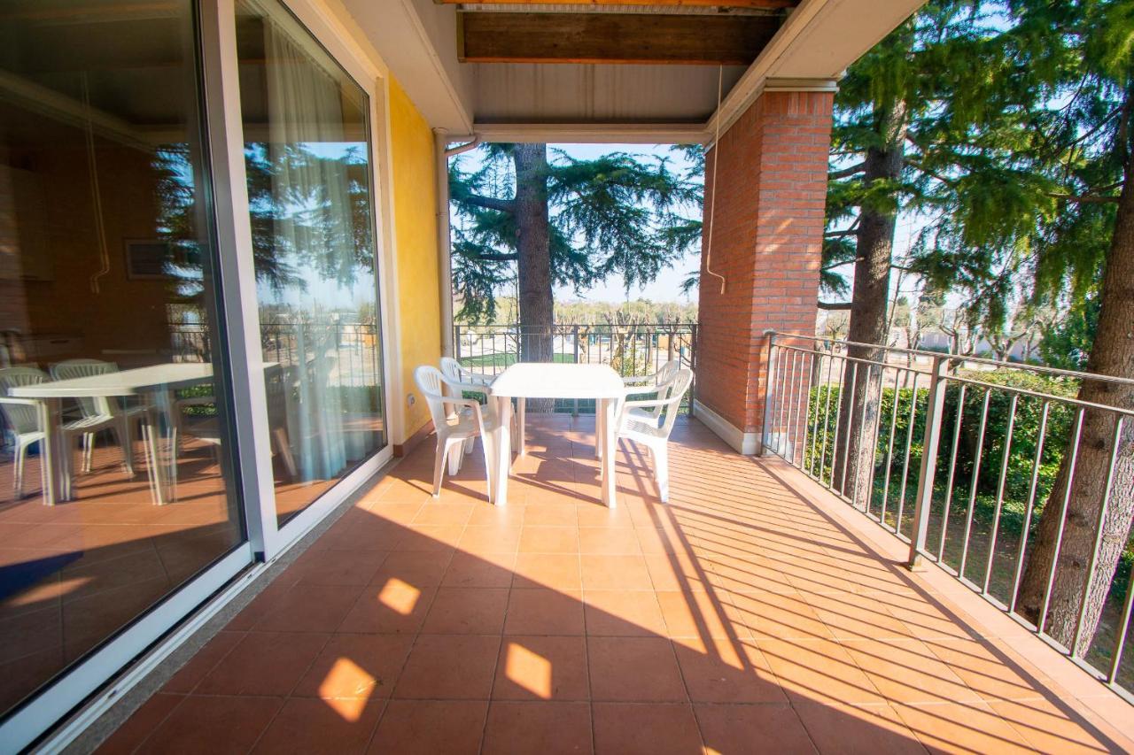 Lato Soleggiato @Gardazzurro Apartman Padenghe sul Garda Kültér fotó