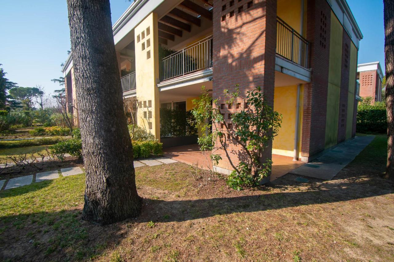 Lato Soleggiato @Gardazzurro Apartman Padenghe sul Garda Kültér fotó
