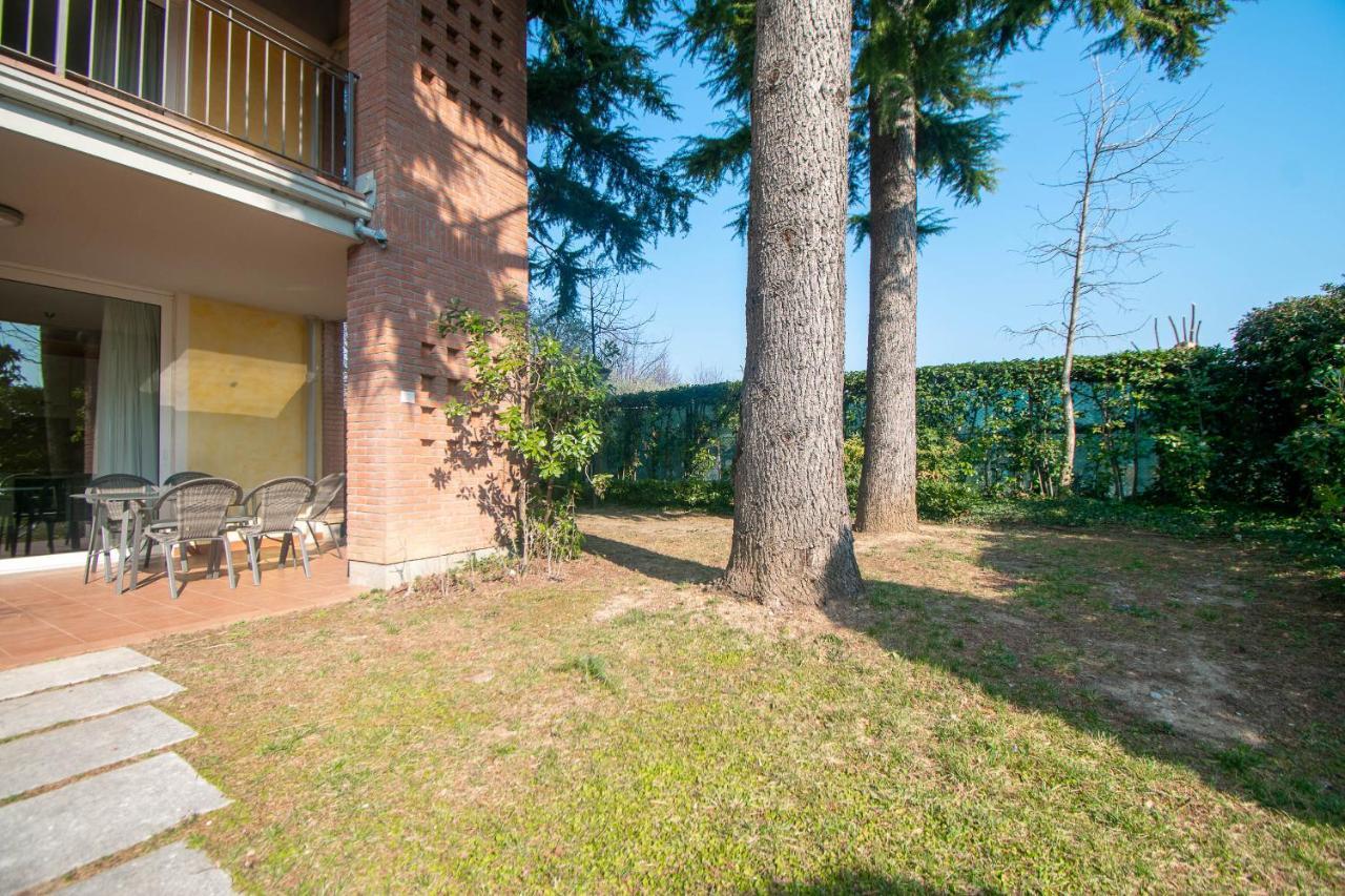 Lato Soleggiato @Gardazzurro Apartman Padenghe sul Garda Kültér fotó